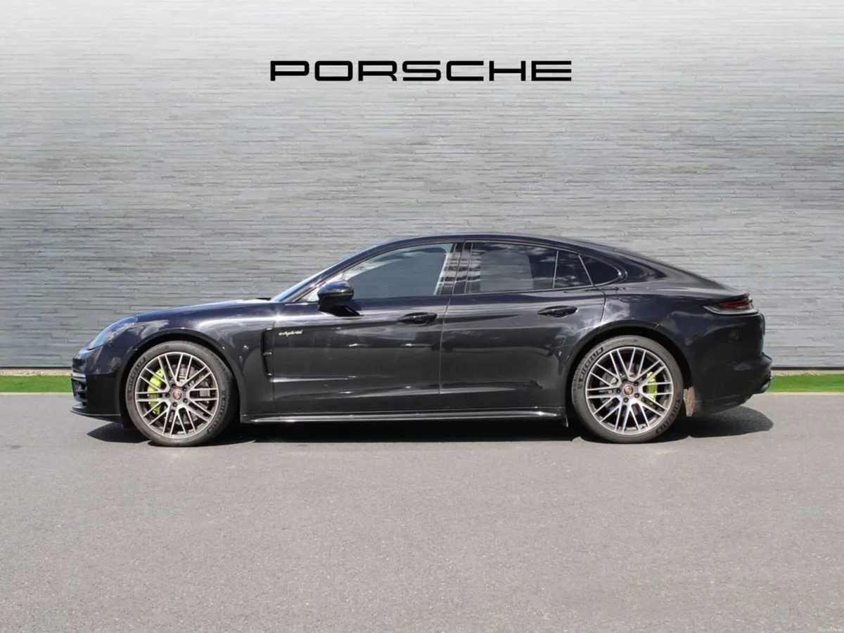 Porsche Panamera 4S E Hybrid - Image 3