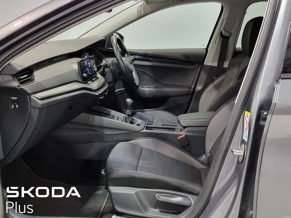 Skoda Octavia ** COMBI ** AMBITION ** 1.0 TSI ** T - Image 4