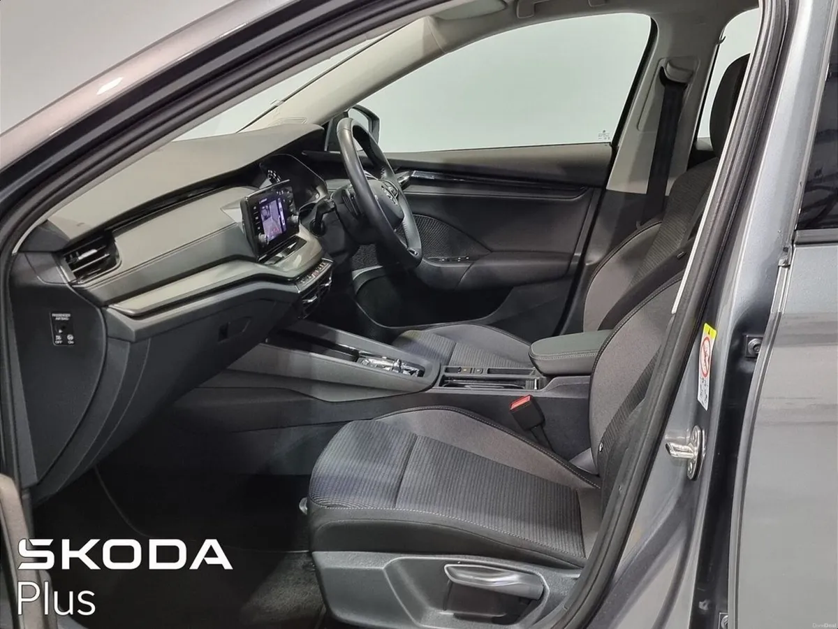 Skoda Octavia BEST VALUE ** AMBITION ** DSG-AUTO * - Image 4