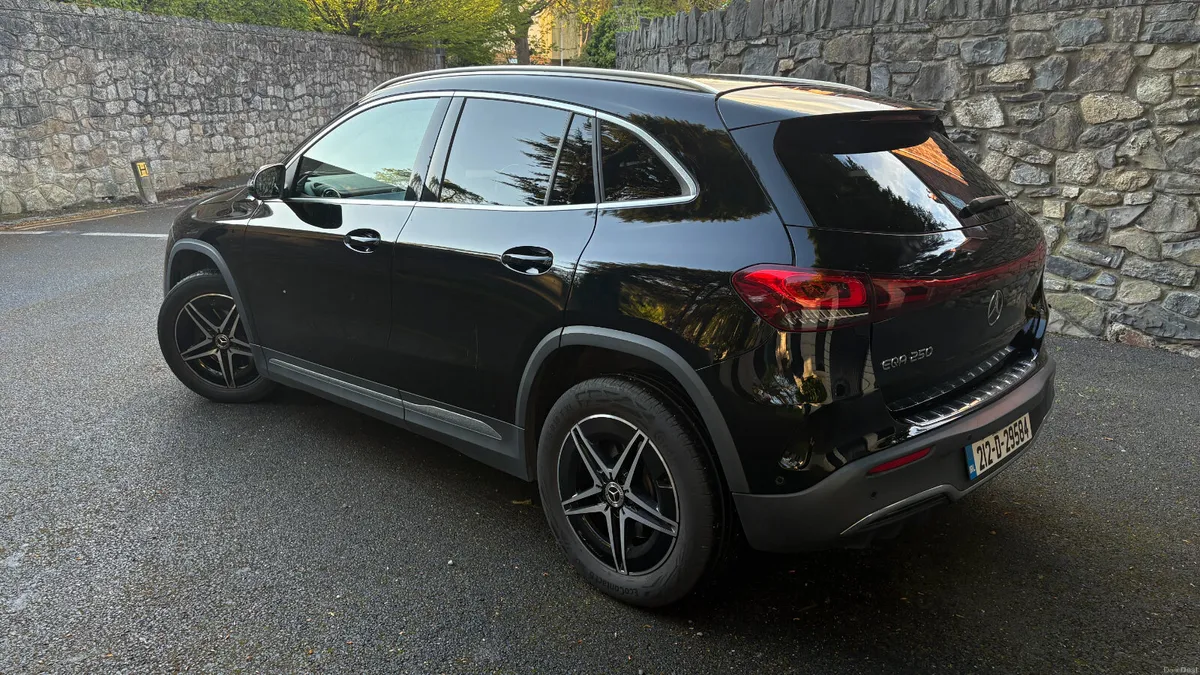 2021 Mercedes-Benz EQA 250 AMG Line - Image 3