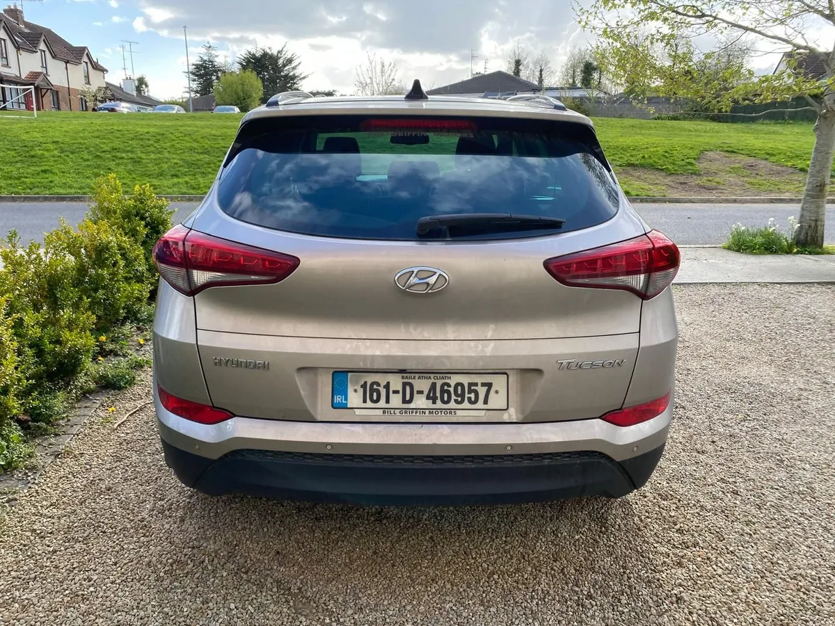 Hyundai Tucson Premium - Needs Engine repair - Image 3