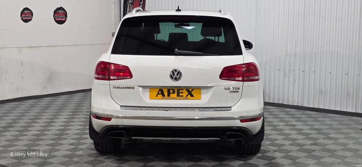 Volkswagen Touareg DIESEL ESTATE - Image 5