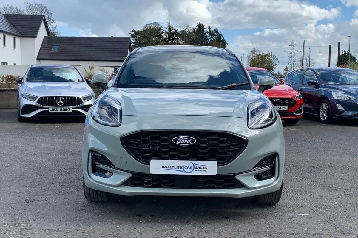 Ford Puma 1.0T 125PS ST-Line Auto in Cactus Grey w - Image 4