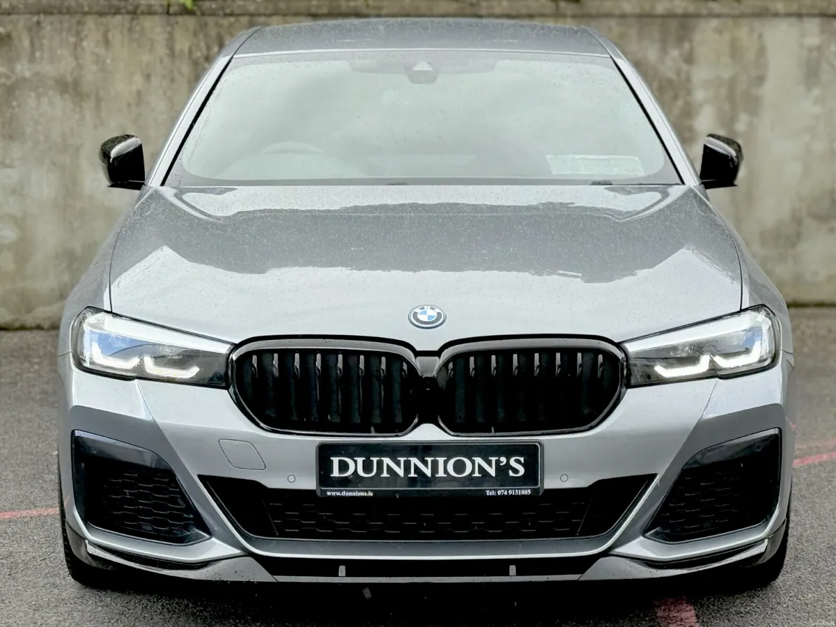 BMW 5-Series 2023 530E M SPORT PRO - Image 3