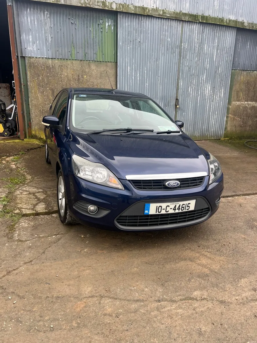 Ford Focus 2010 - Image 1