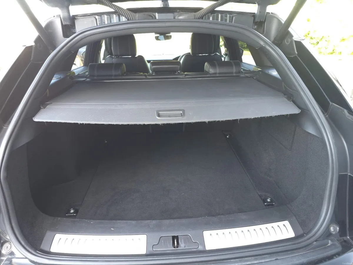Land Rover Range Rover Velar 2018 - Image 6