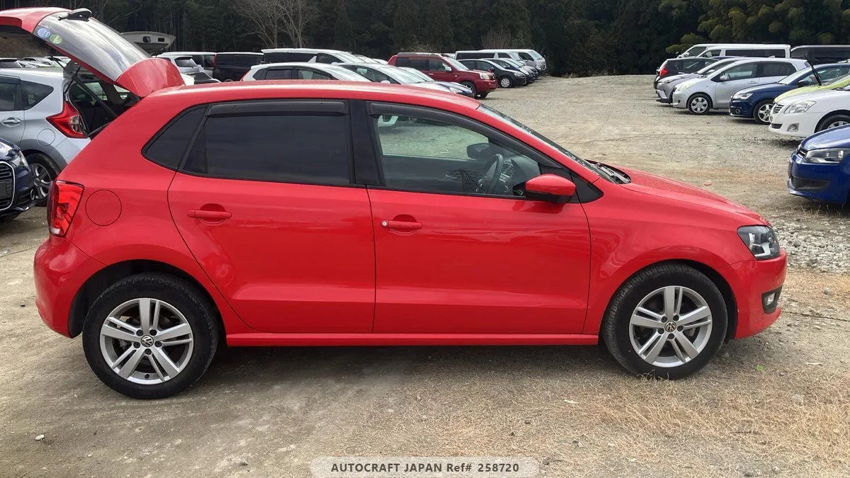 2014 polo 1.2 auto 59k km - Image 2
