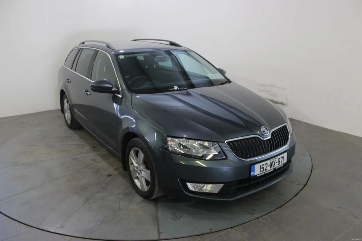 Skoda Octavia COMBI AMBITION 2.0TDI 150HP - TENDER - Image 1