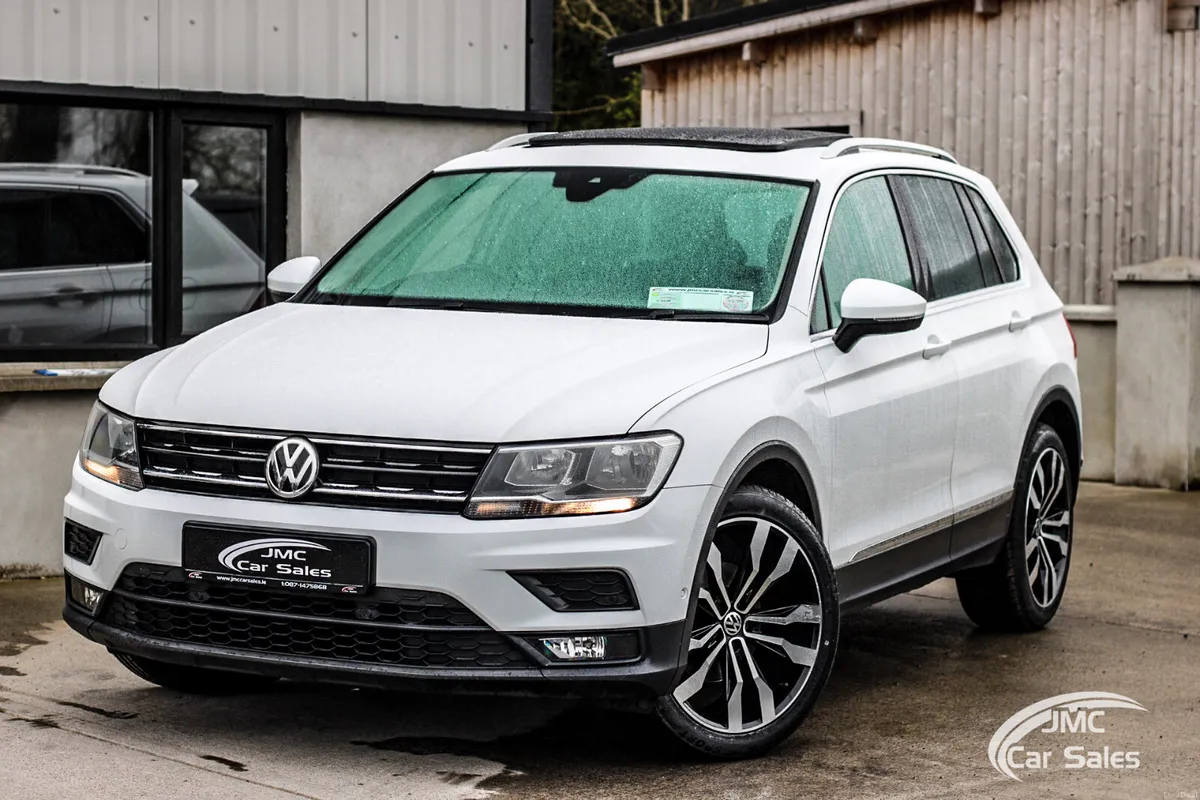 2018 VOLKSWAGEN TIGUAN COMFORTLINE PAN ROOF - Image 1