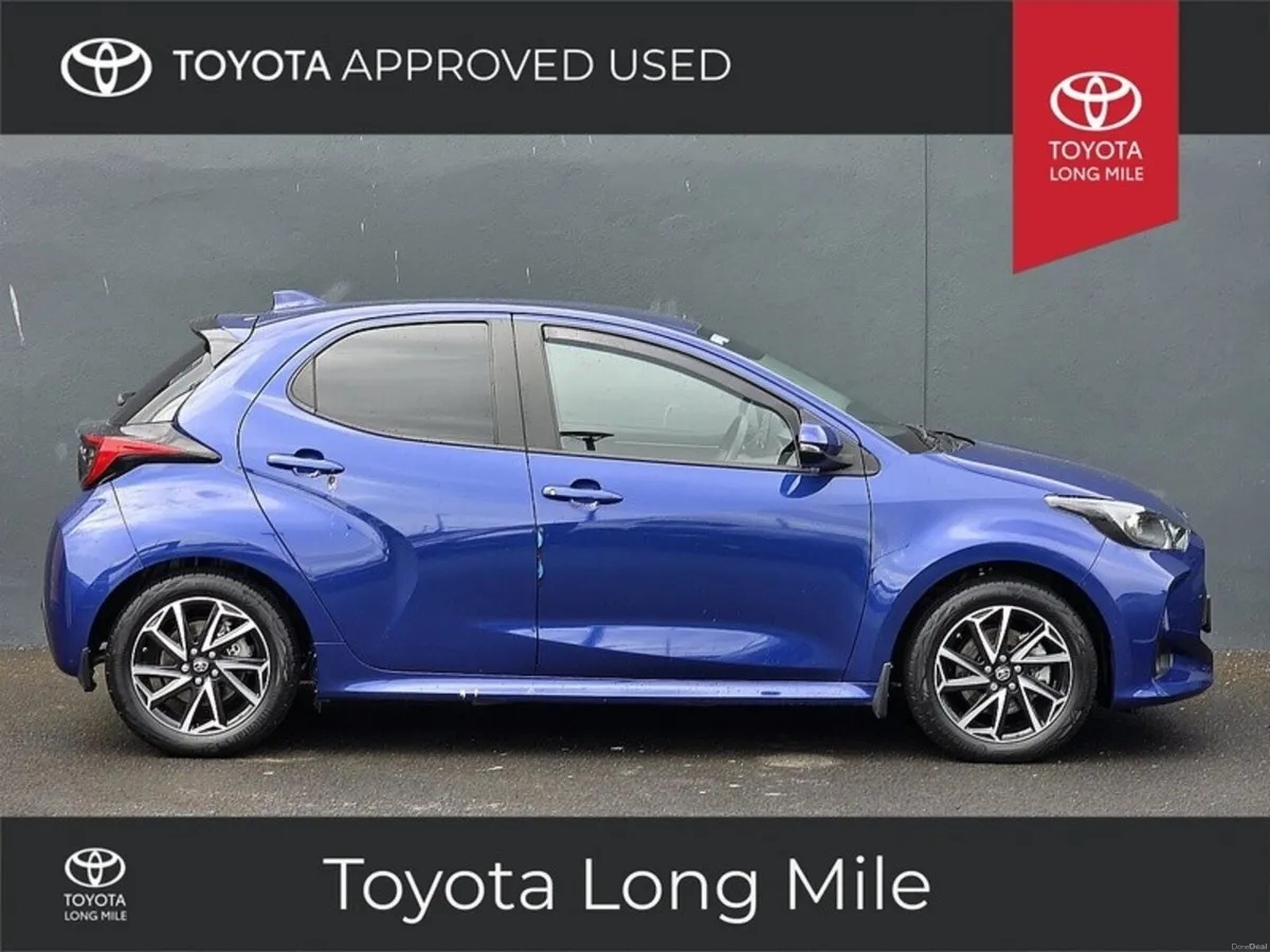 Toyota Yaris 1.5 Hybrid Luna Sport 5dr - Image 4