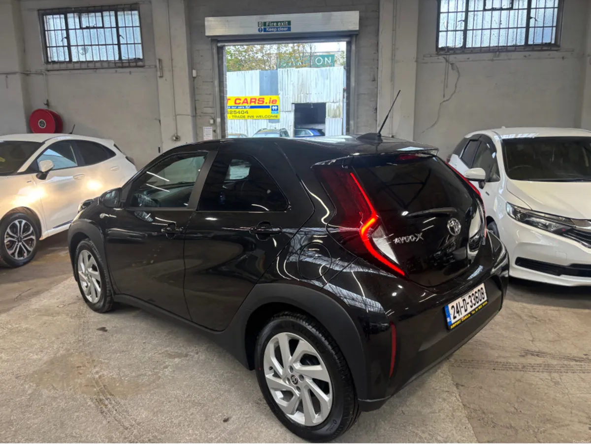 Toyota Aygo X PULSE - Image 2