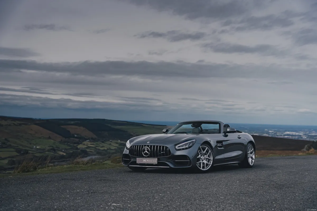 Mercedes-Benz AMG GT Premium Roadster - Image 3