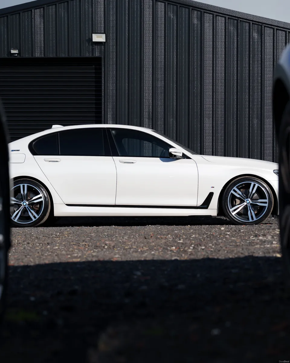 BMW 740e M Sport - Image 2