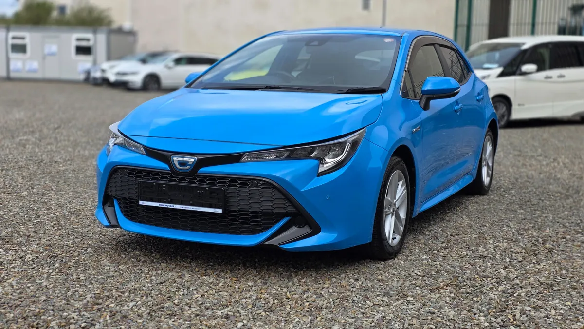 2019 Toyota Corolla Sport Hybrid - Image 3