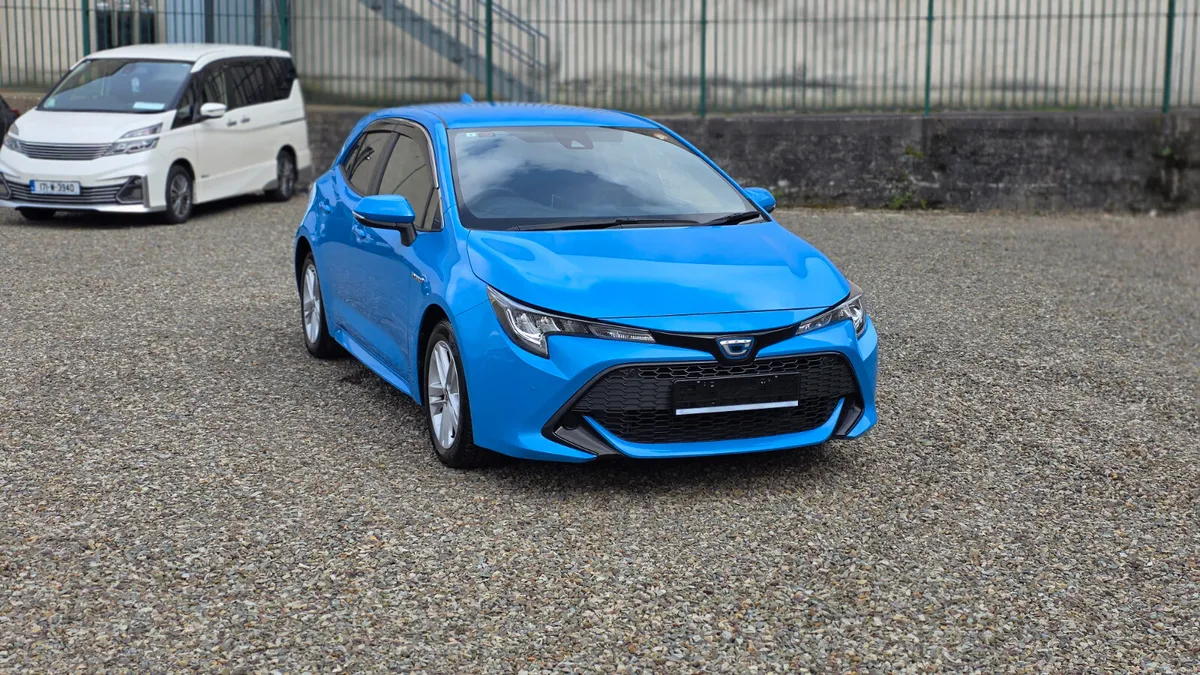 2019 Toyota Corolla Sport Hybrid - Image 2