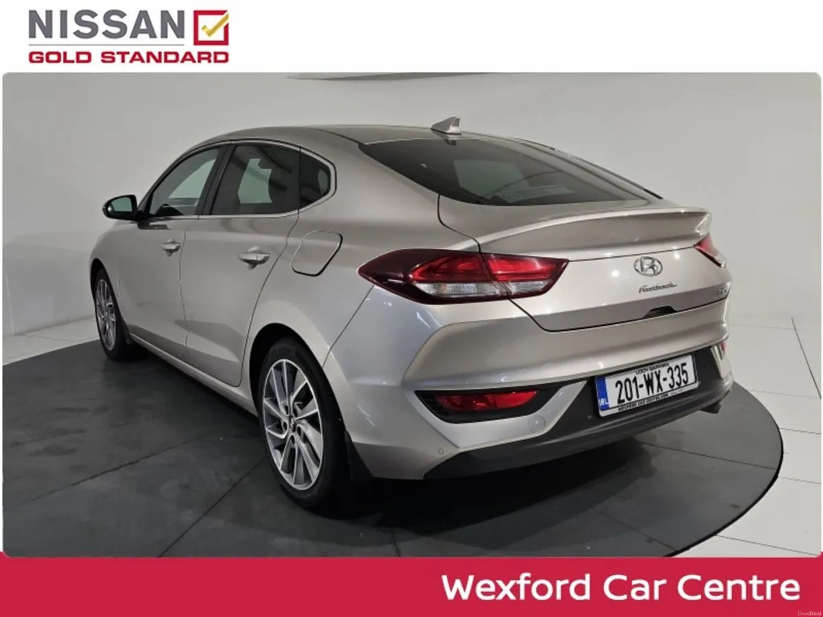 Hyundai i30 FastBack - Image 4