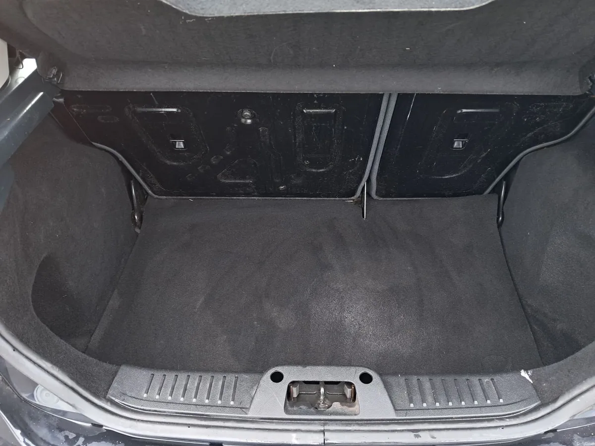 Ford Fiesta 2009 - Image 1