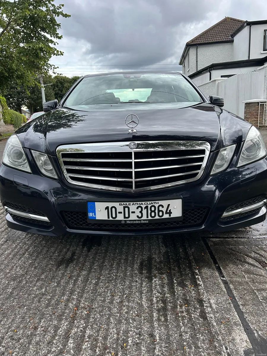 2010 Mercedes E200cdi - Image 2