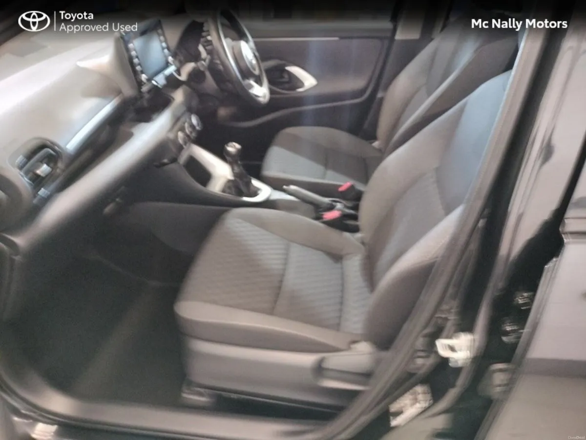 Toyota Yaris 1.0 LUNA PETROL MANUAL - Image 6