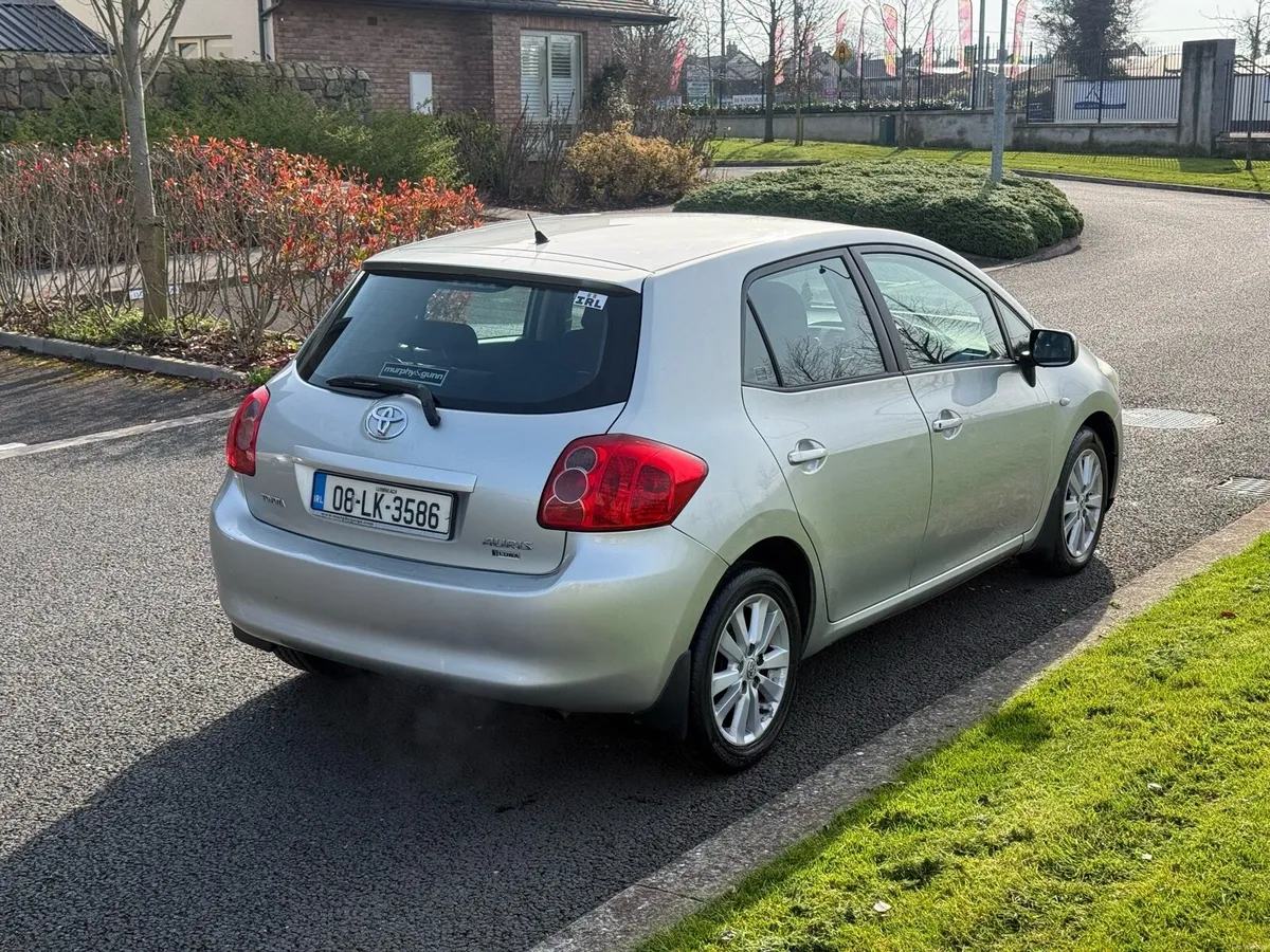 08 Toyota Auris 1.6 Automatic - Image 3