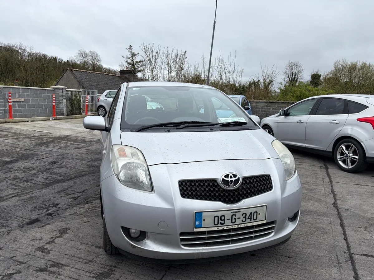 Toyota Yaris 2009 - Image 3