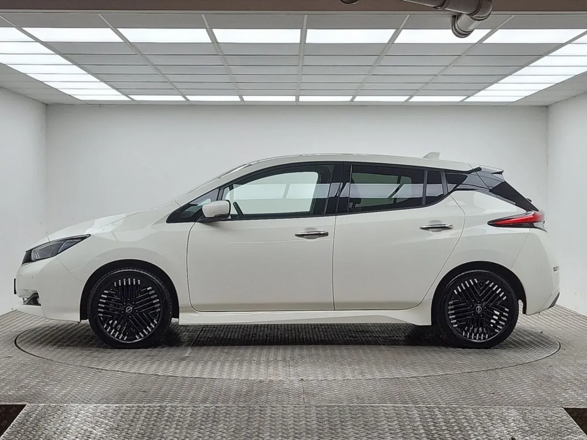 Nissan Leaf Leaf SV Premium 40 kWh - Image 5