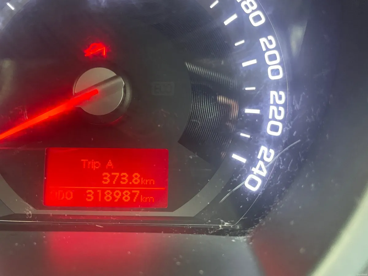 Kia Sportage 2011 - Image 2