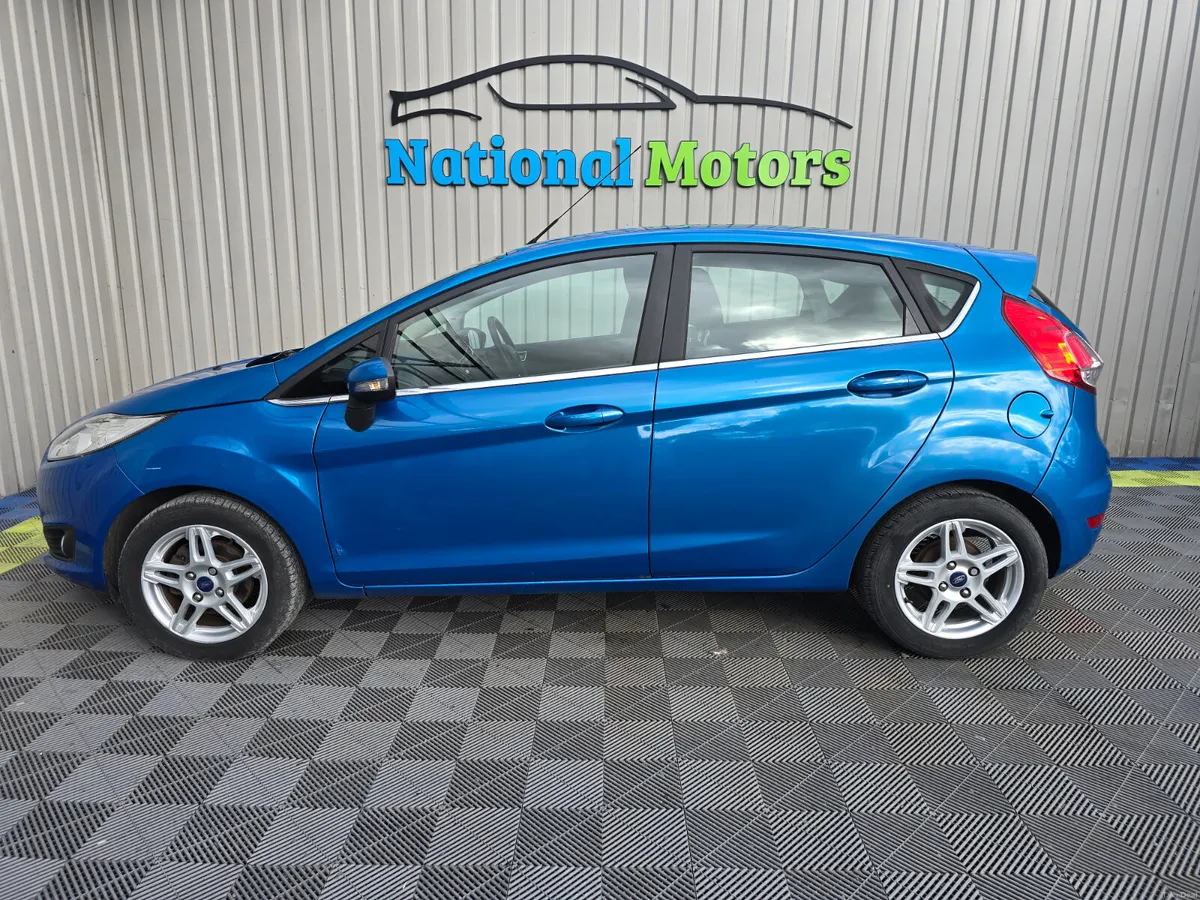 2014 Ford Fiesta ZETEC 1.0 Petrol - Image 6