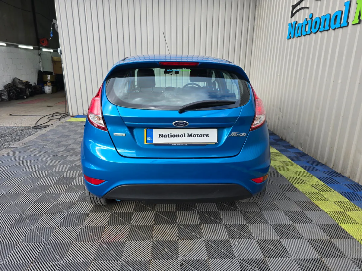 2014 Ford Fiesta ZETEC 1.0 Petrol - Image 4