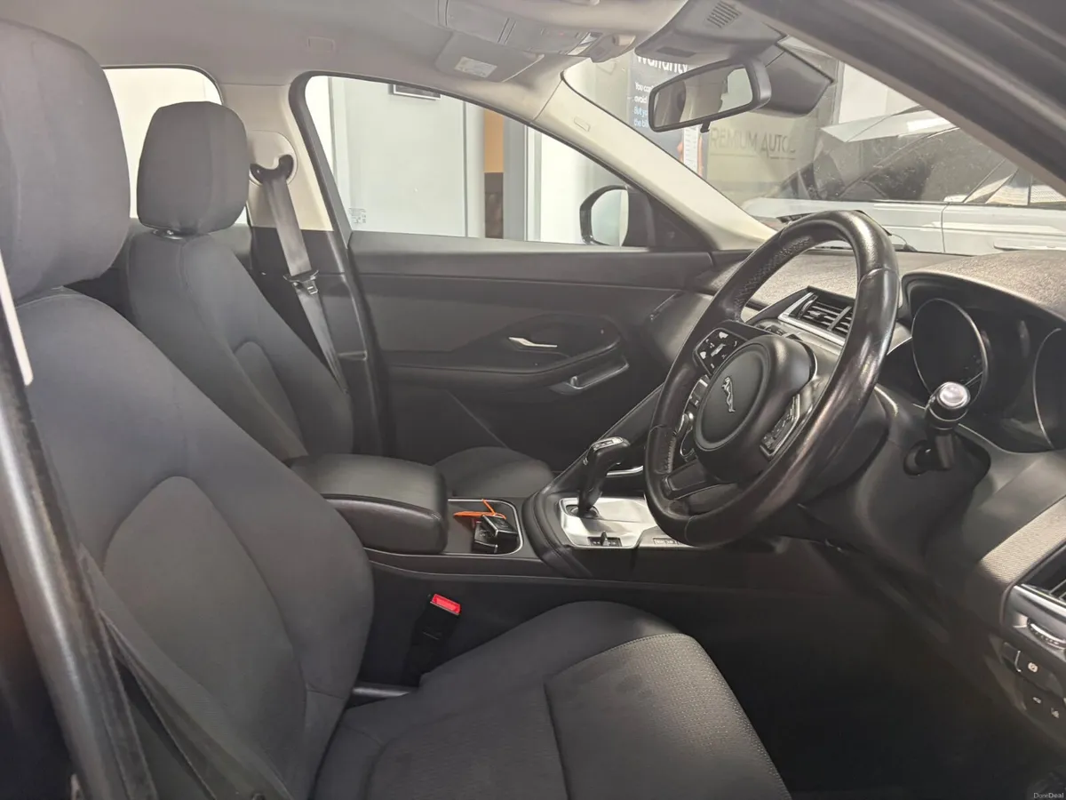 Jaguar E-Pace 2019. 2.0S AWD  AUTOMATIC - Image 3