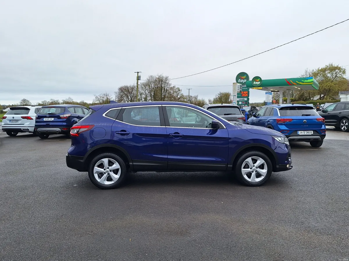 Nissan Qashqai 1.5 Diesel *High Spec/Camera| - Image 2