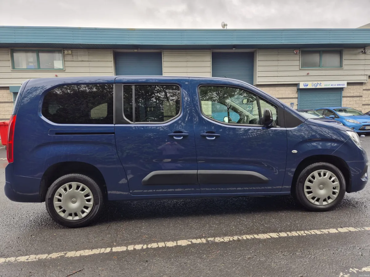 OPEL COMBO / 2022 / 1.5 DIESEL / AUTO / WAV - Image 4