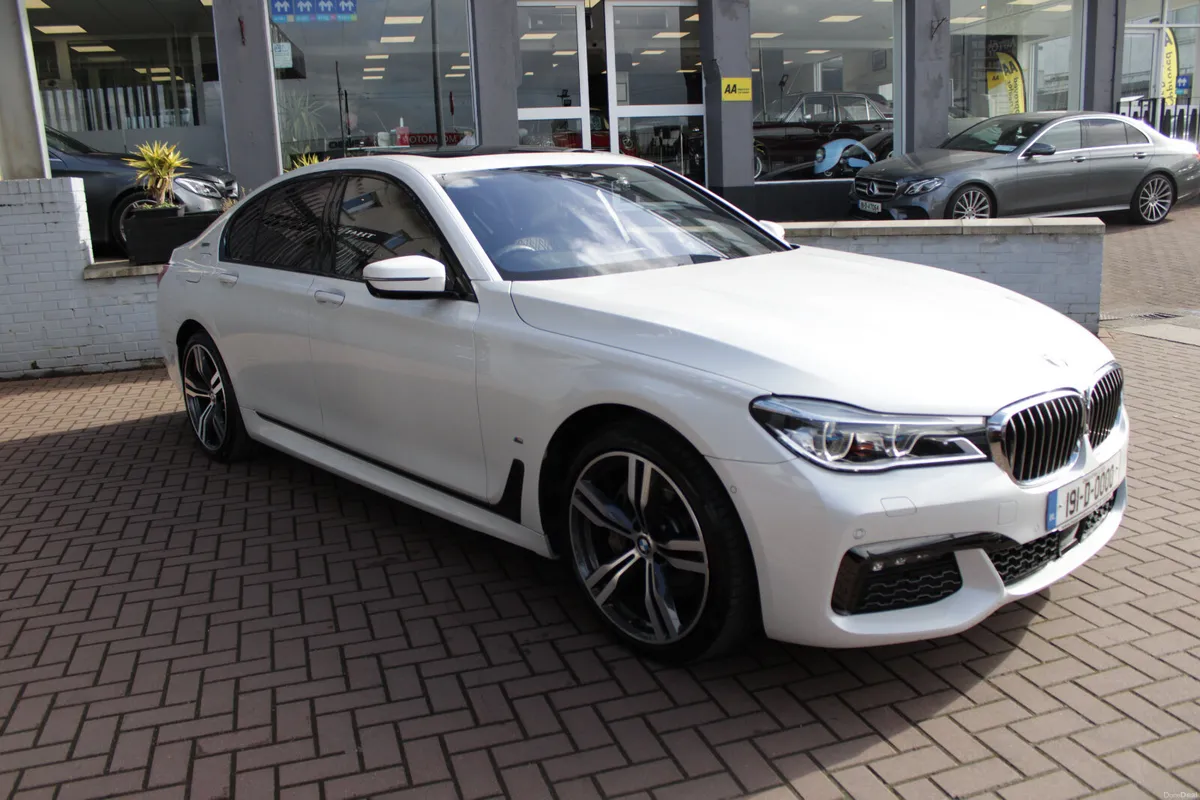 2019 BMW 740E M-SPORT PLUS PLUG-IN HYBRID 4DR AUTO - Image 1