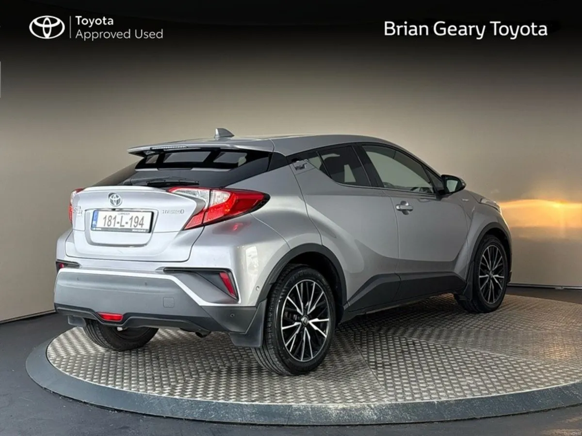 Toyota C-HR HYBRID SOL - Image 2