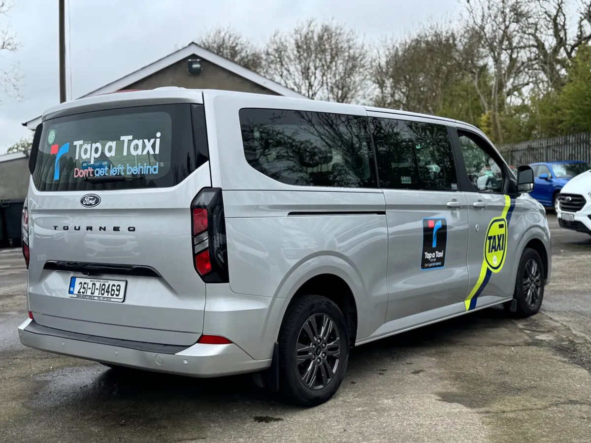 FORD TOURNEO CUSTOM TITANIUM “TAX&NCT” 2025 - Image 3
