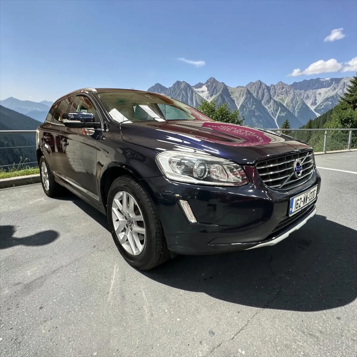 Volvo XC60 D4 (190hp) FWD SE LUX Automatic - Image 1