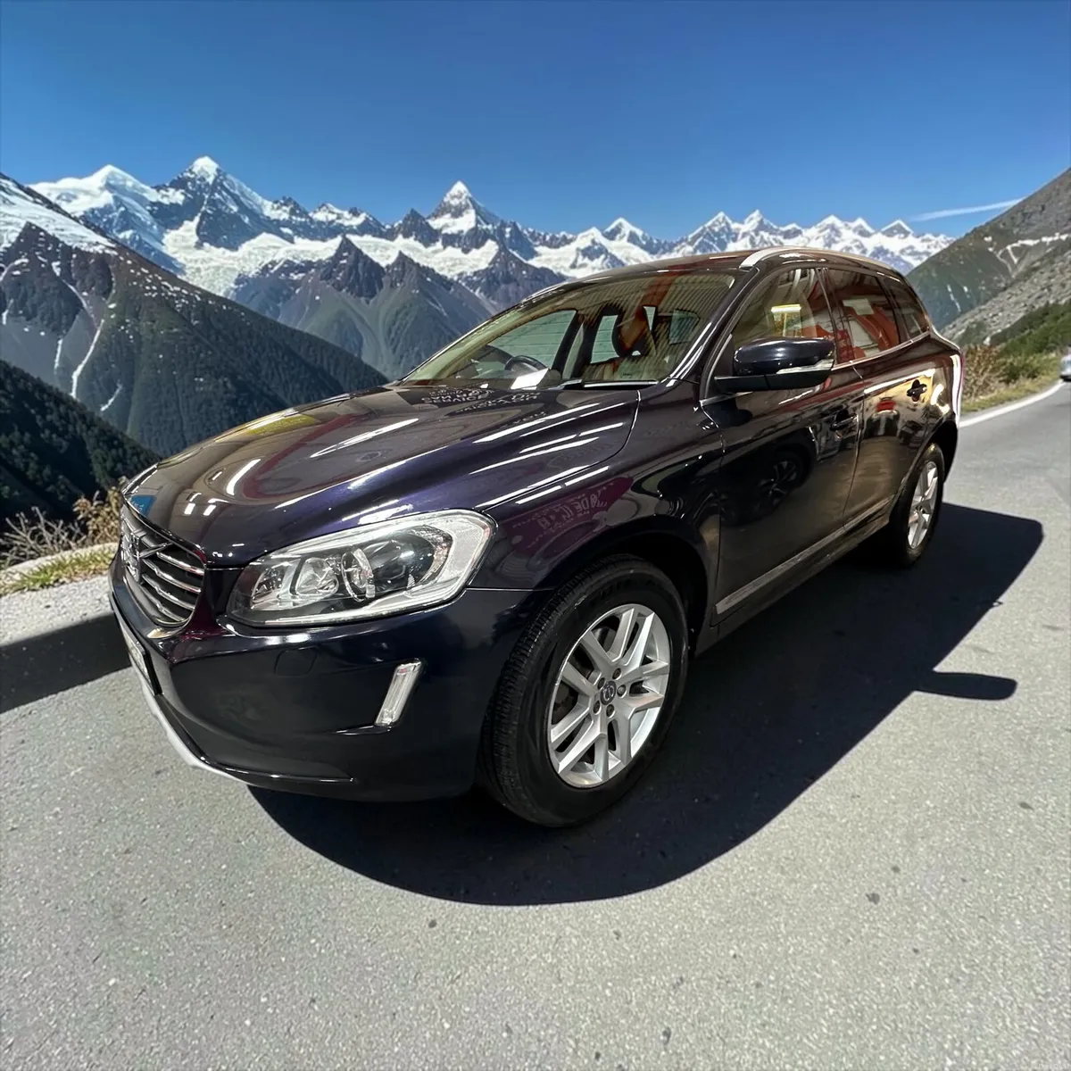 Volvo XC60 D4 (190hp) FWD SE LUX Automatic - Image 3