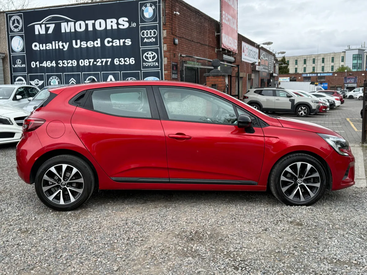 2023 Renault Clio 1.0 EQUILIBRE AUTO - Image 2
