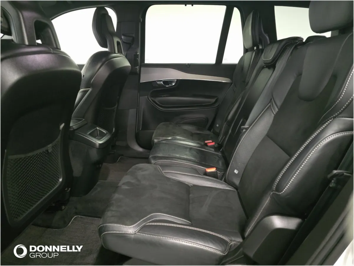 Volvo XC90 Diesel Estate R DESIGN - Image 6