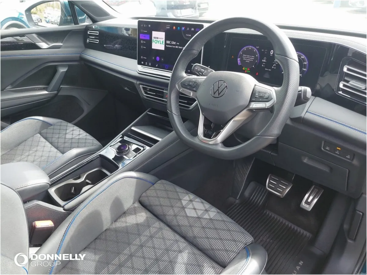 Volkswagen Tiguan Estate R-Line - Image 6