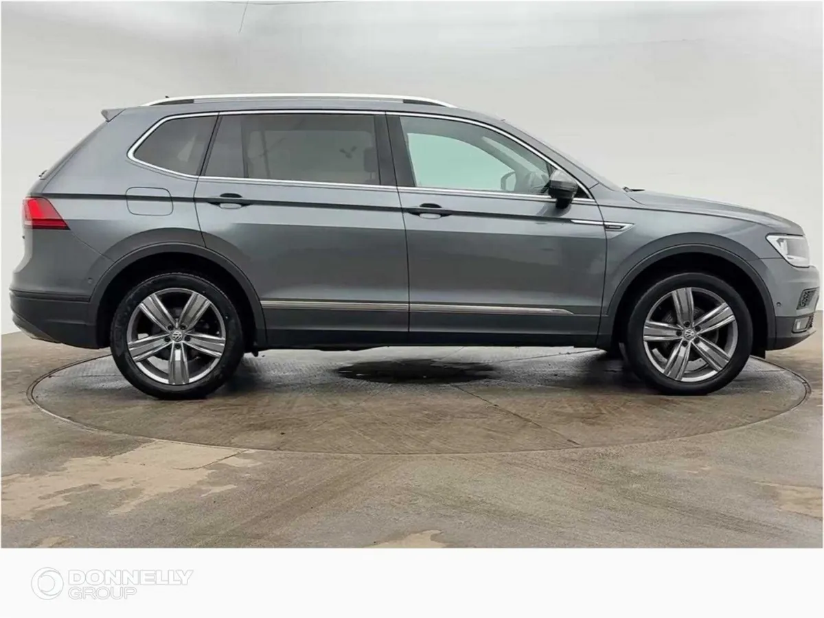 Volkswagen Tiguan Allspace Diesel Estate Match - Image 4