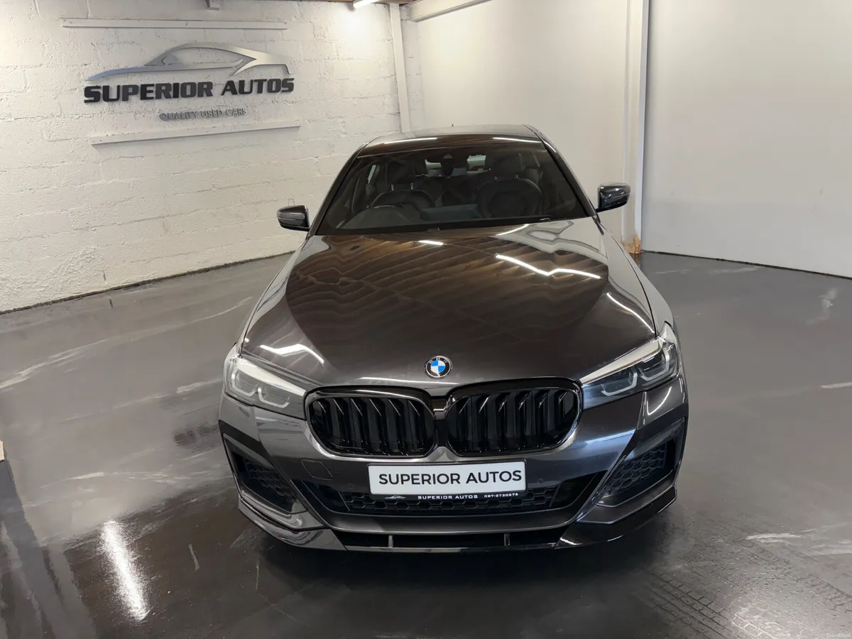 2022 BMW 5-Series 520d Msport Auto - Image 3