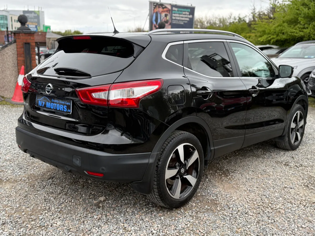 2017 Nissan Qashqai 1.2 SV PREMIUM - Image 3