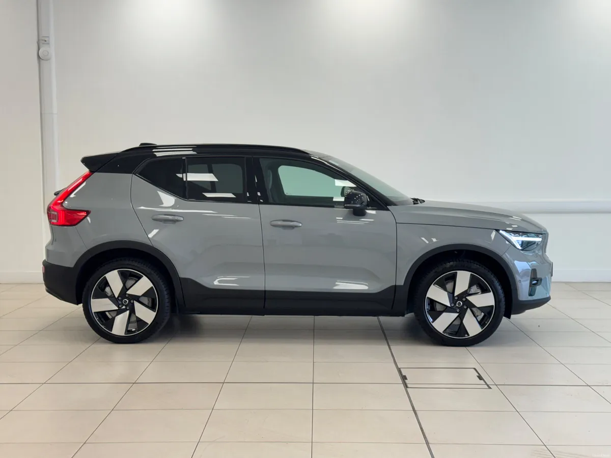 Volvo ex40 electric - Image 3