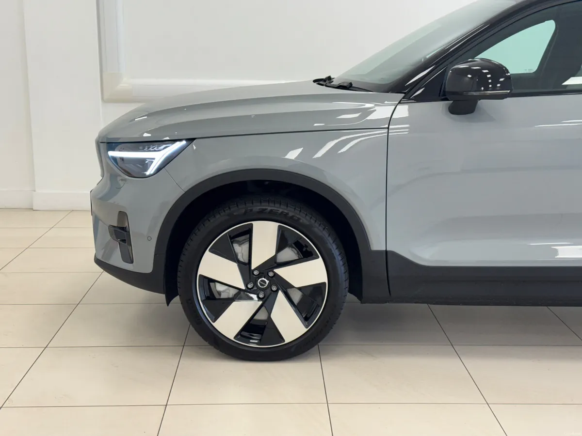 Volvo ex40 electric - Image 4