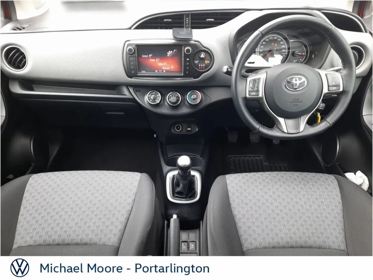 Toyota Yaris 1.0 VVT-i 5Dr Luna - Image 2