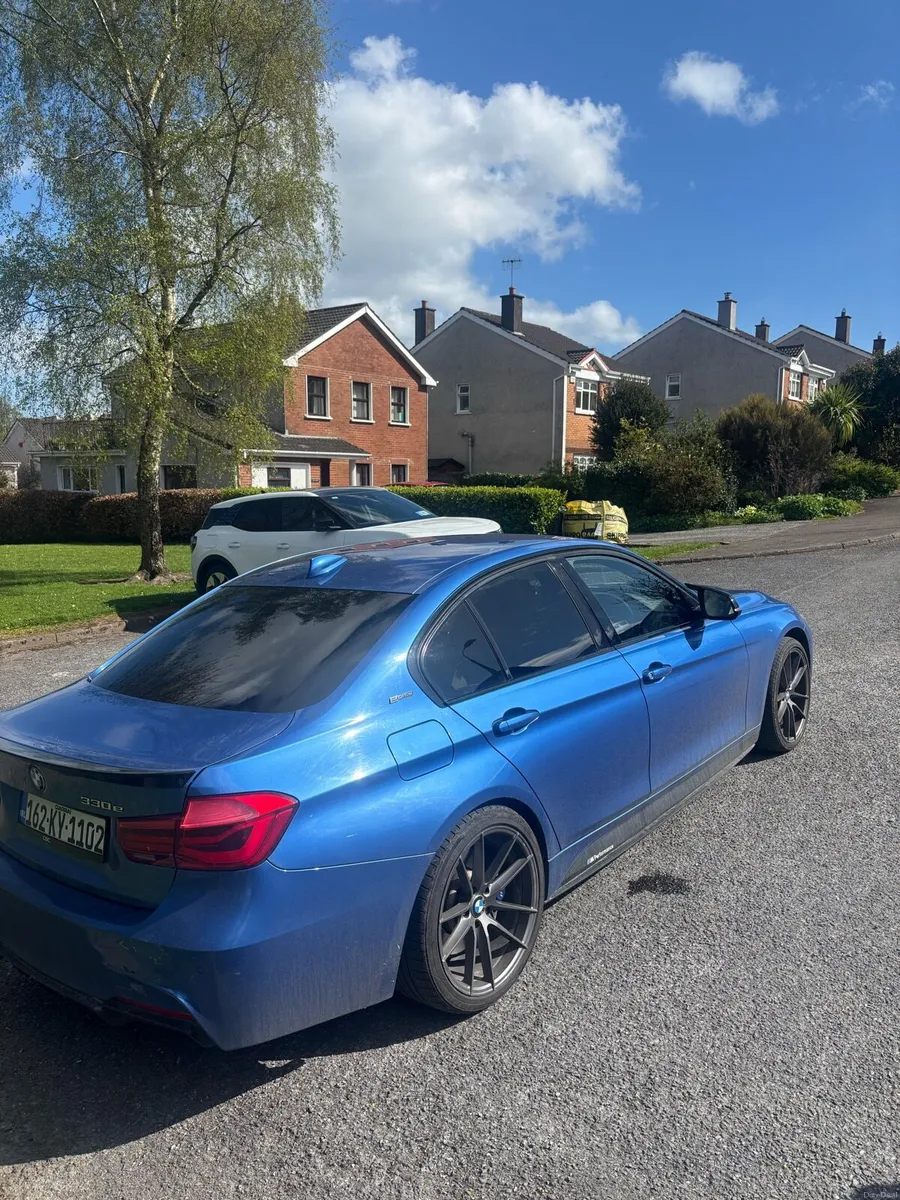 BMW 330e M Sport - Image 2