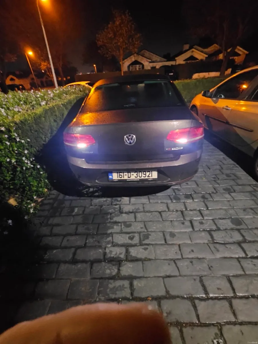 Volkswagen Passat 2016 - Image 1
