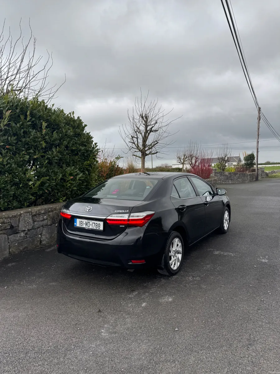 Toyota Corolla 2018 - Image 3