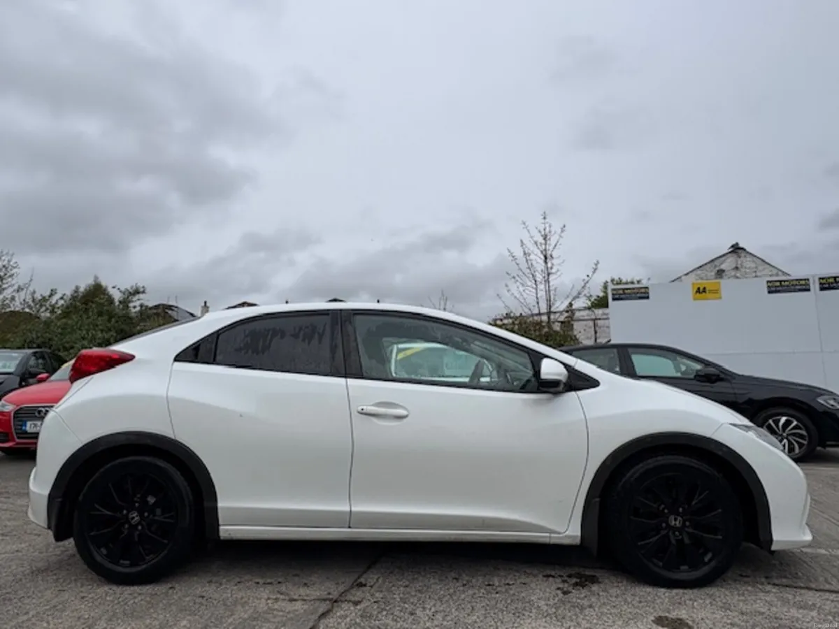 Honda Civic 2013 1.6 5 DOOR Diesel - Image 3